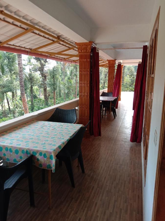 Shivalaya Homestay, Madikeri Siddapura  Ngoại thất bức ảnh