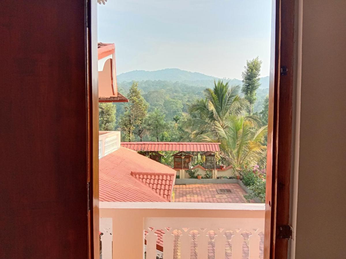 Shivalaya Homestay, Madikeri Siddapura  Ngoại thất bức ảnh